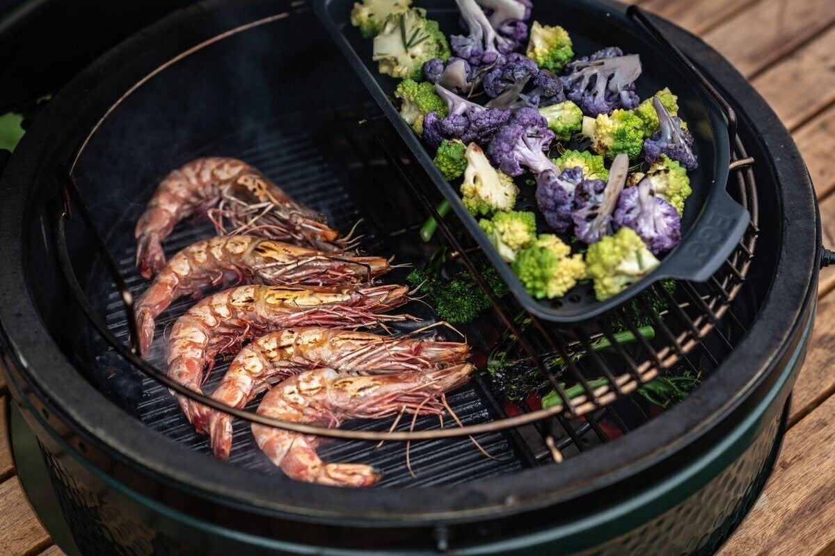 Big Green Egg halbrunder Gusseisenrost