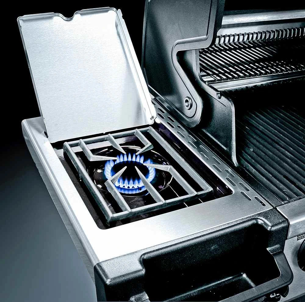 Broil King Regal 590