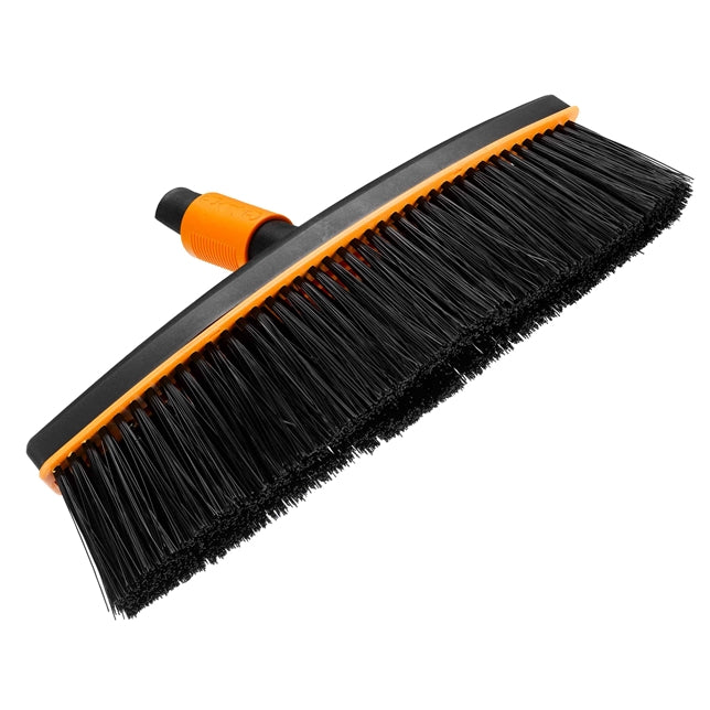 Fiskars QuickFit Kehrbesen/ Straßenbesen/ Allzweckbesen