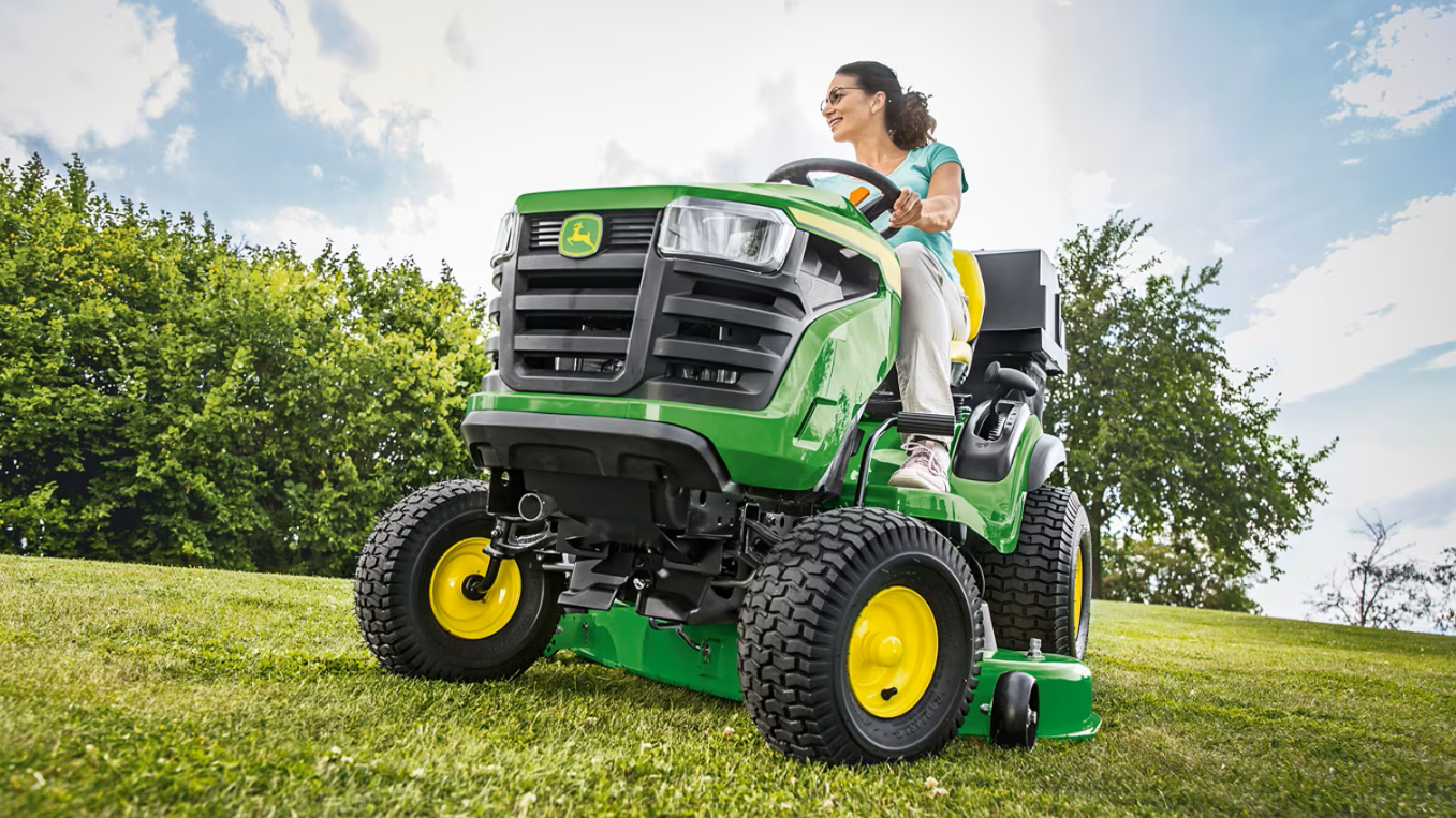 John Deere Rasentraktor X127