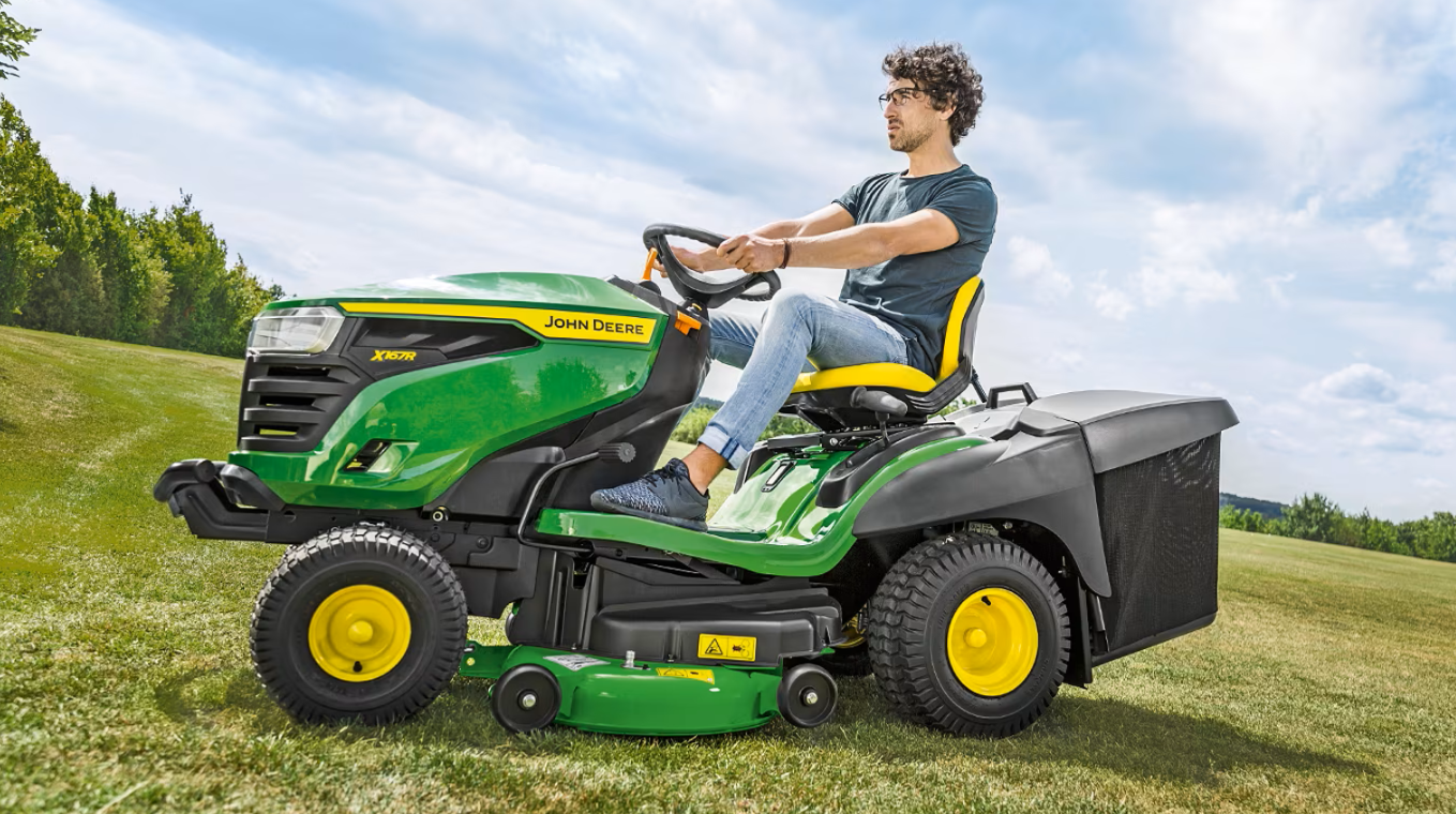 John Deere Rasentraktor X167R