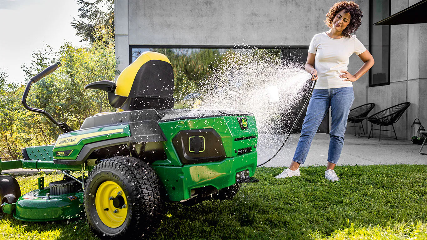 John Deere ZTrak Z370R Nullwenderaduismäher Electric Frühjahrsangebot
