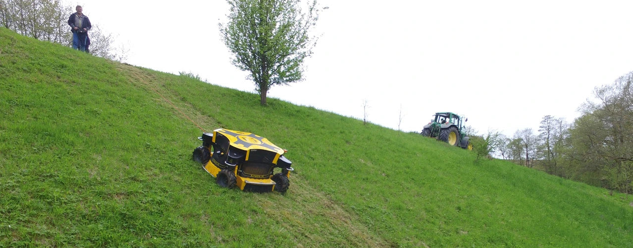 Spider 2SGS EFI Großflächenmäher und Böschungsmäher mit Seilwinde und Schleuderwendung