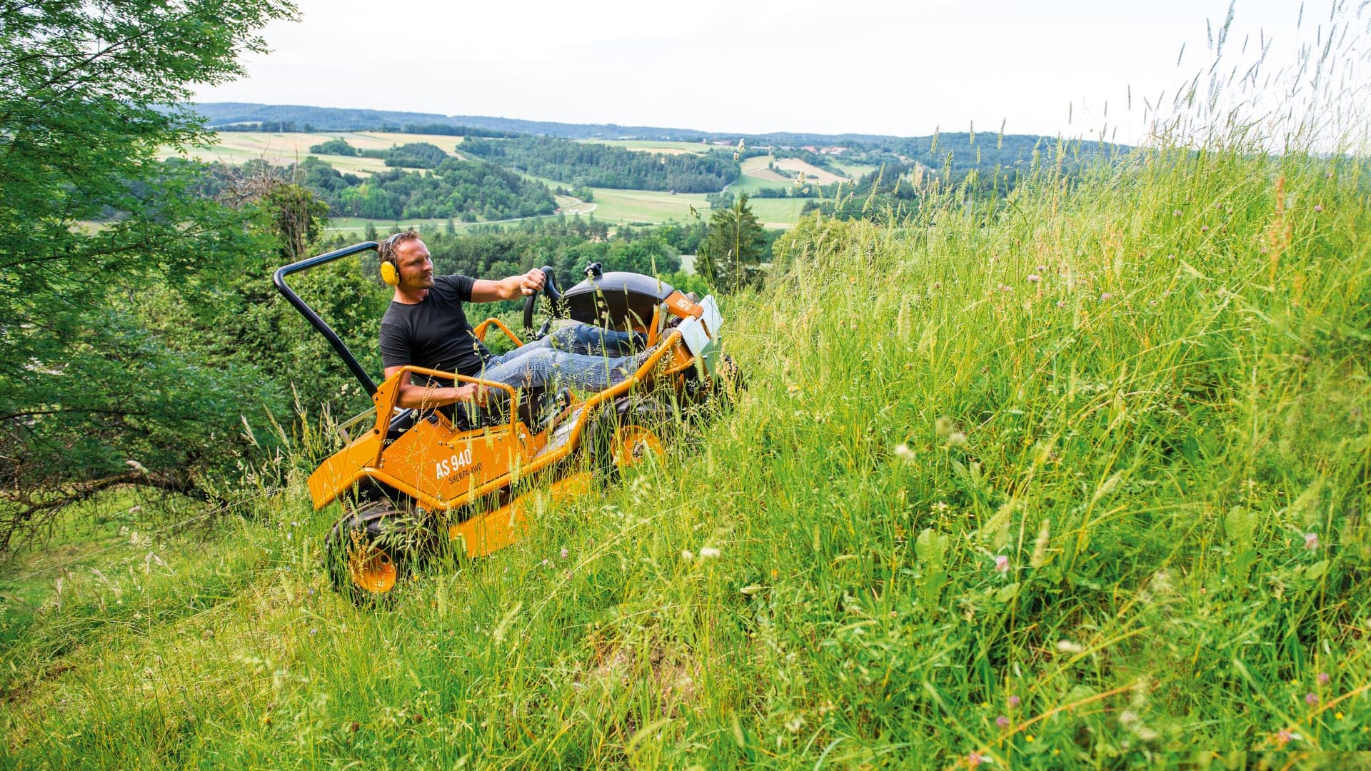 AS 940 Sherpa 4WD B&S Hochgras- Aufsitzmäher