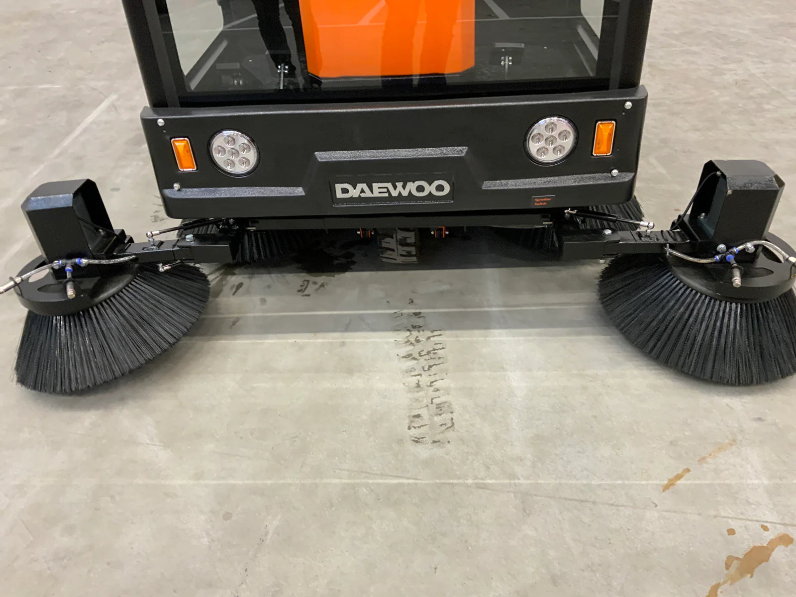 Daewoo DAS100 Kehrmaschine mit Kabine