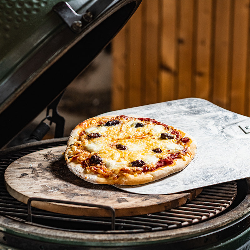 Big Green Egg Back- und Pizzastein