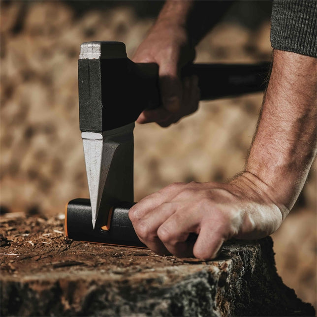 Fiskars Xsharp Axt- und Messerschärfer