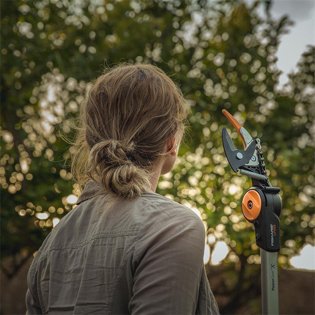 Fiskars Teleskop-Schneidgiraffe UPX82  & UPX86