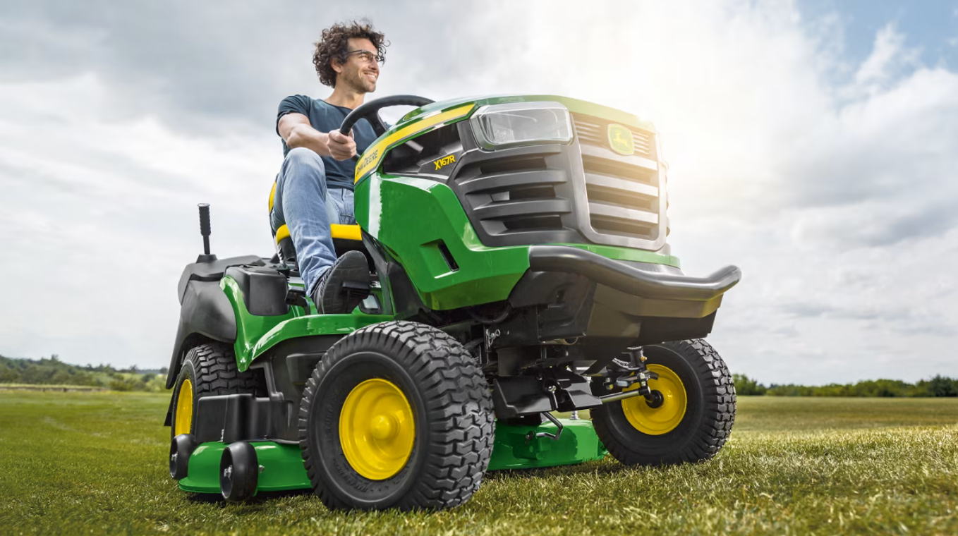 John Deere Rasentraktor X167R