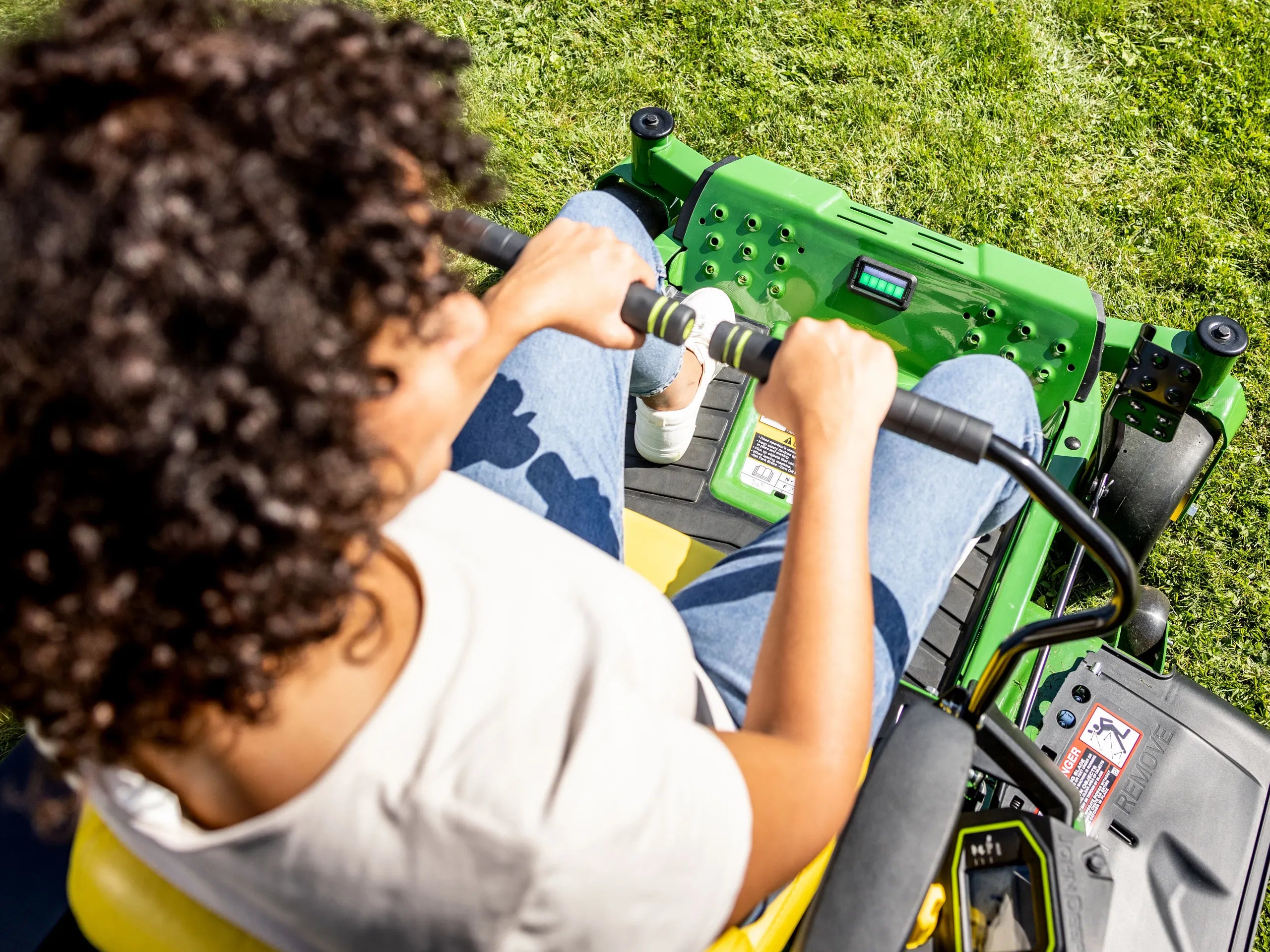 John Deere ZTrak Nullwenderaduismäher Z370R Electric Frühjahrsangebot