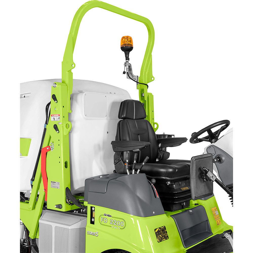 Grillo Aufsitzmäher mit Mähdeck und Sammeln FD 2200 Stage5 4WD